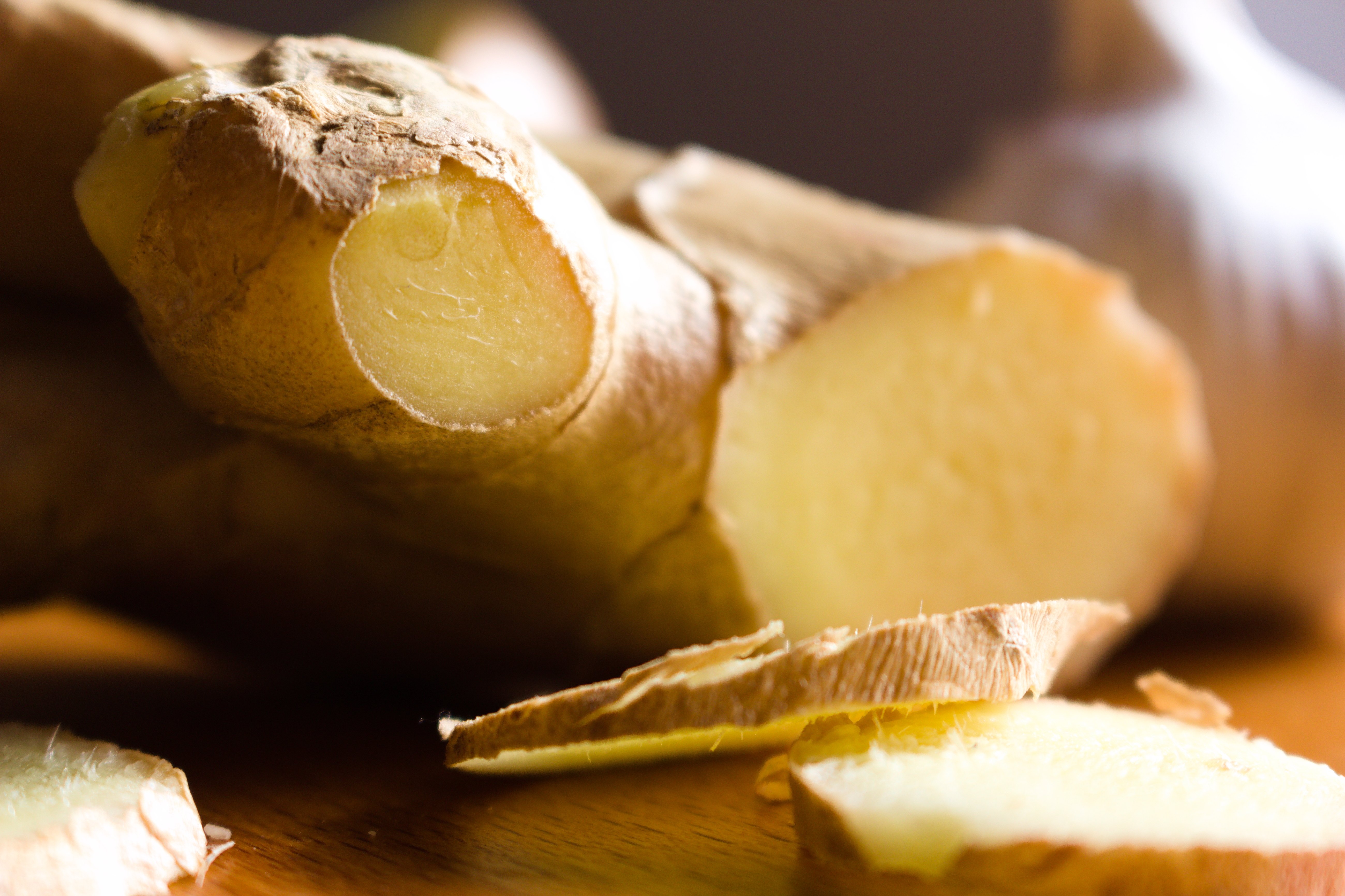 ingwerknolle-ingwertee-schwangerschaft